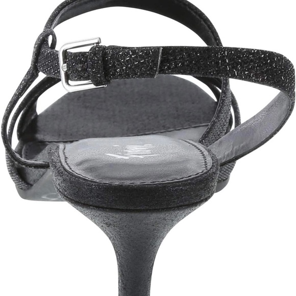 Fioni Black Women’s Dazie Low Heel 5.5 W New - Picture 2 of 3